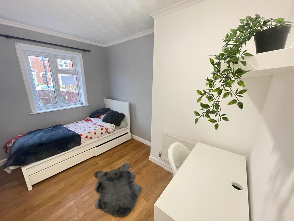 NEWLY RENOVATED ROOMS TO RENT SOUTHAMPTON RoomsLocal image