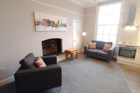 STUNNING  ONE BEDROOM FLAT IN ST ANDREWS RoomsLocal image