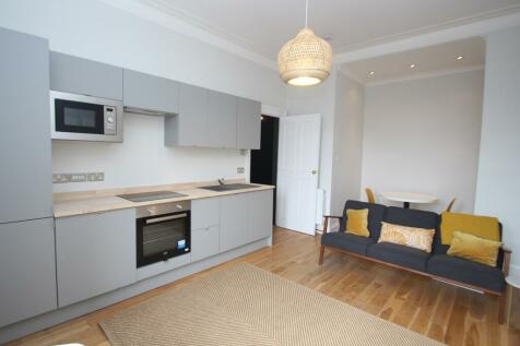 BEAUTIFUL ONE BEDROOM FLAT IN MANCHESTER image