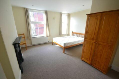 BEAUTIFUL FURNISHED ONE BEDROOM FLAT IN YORK RoomsLocal image