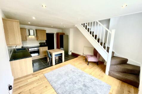 FURNISHED ONE BEDROOM FLAT IN SOUTHAMPTON RoomsLocal image