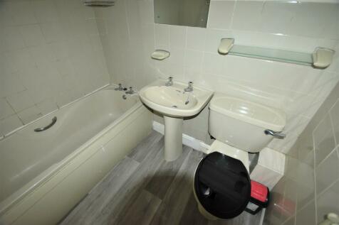FURNISHED ONE BEDROOM FLAT IN PORTMOUTH RoomsLocal image