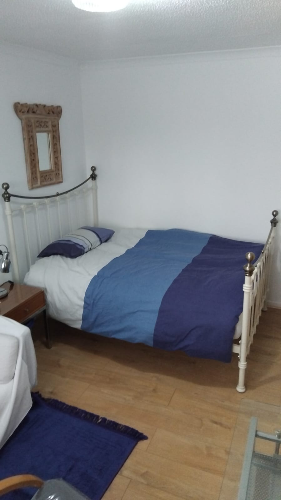 Outstanding Spacious Room in Canning Town RoomsLocal image