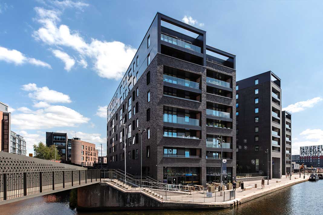 Tensions between landlord and tenants at Manchester development erupt over rent payments - https://roomslocal.co.uk/blog/tensions-between-landlord-and-tenants-at-manchester-development-erupt-over-rent-payments #between #landlord #tenants #manchester #development