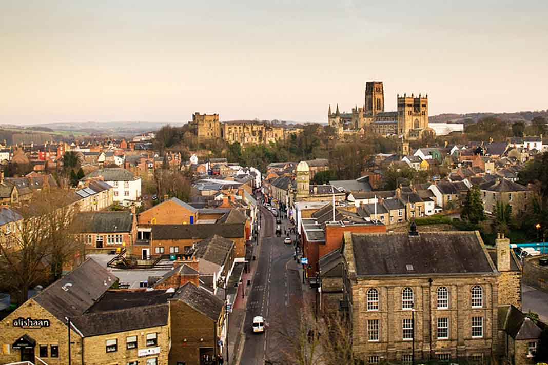 Battle lines are drawn in Durham as students lobby private landlords to waive rent - https://roomslocal.co.uk/blog/battle-lines-are-drawn-in-durham-as-students-lobby-private-landlords-to-waive-rent #lines #drawn #durham #students #lobby