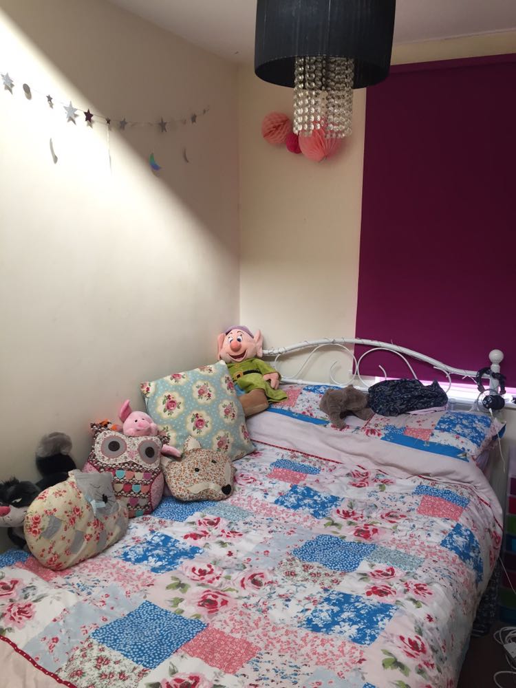 Cosy Double Room In Fab Location  RoomsLocal image