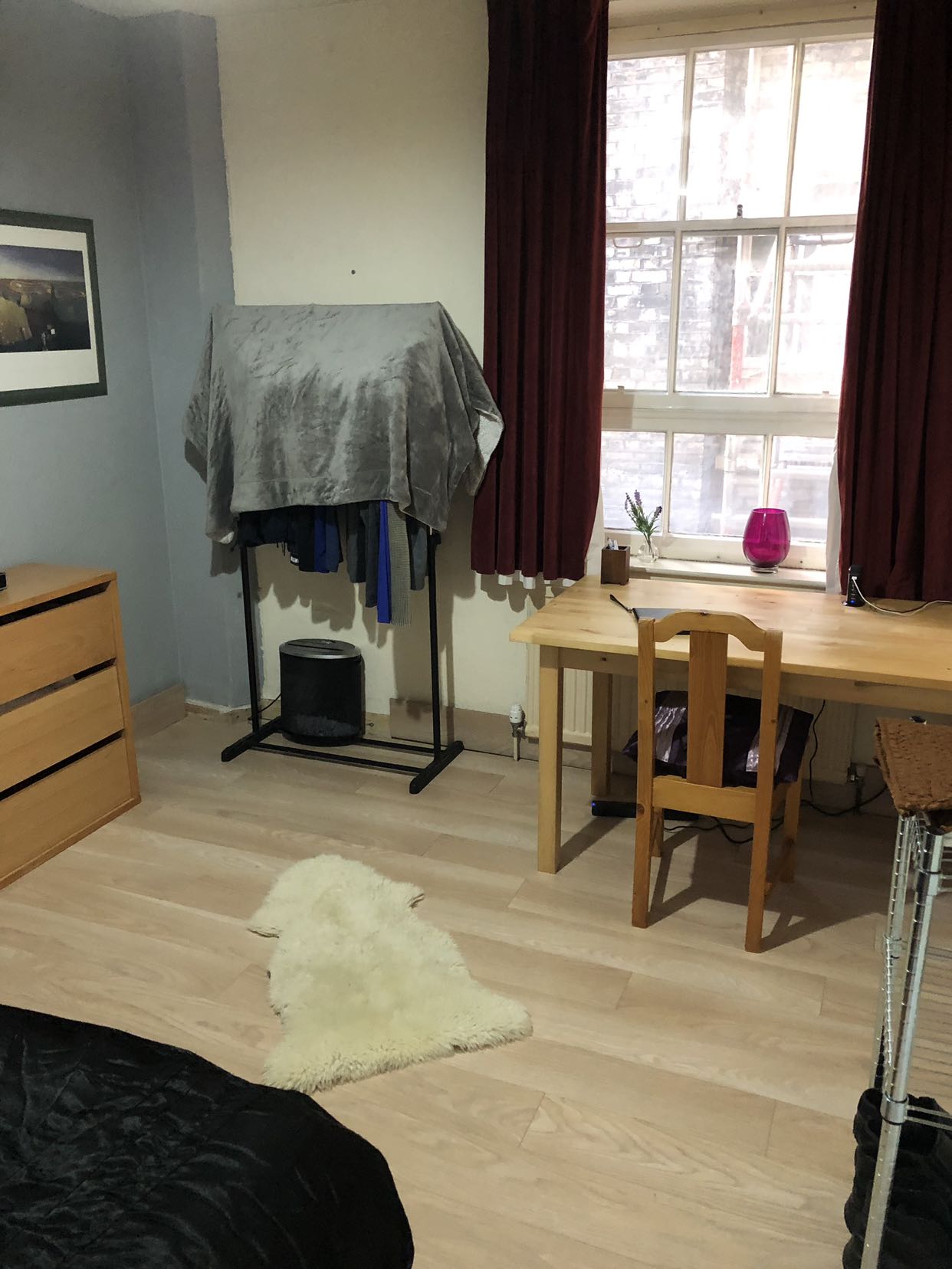 Large double Room Furnished London Victoria RoomsLocal image