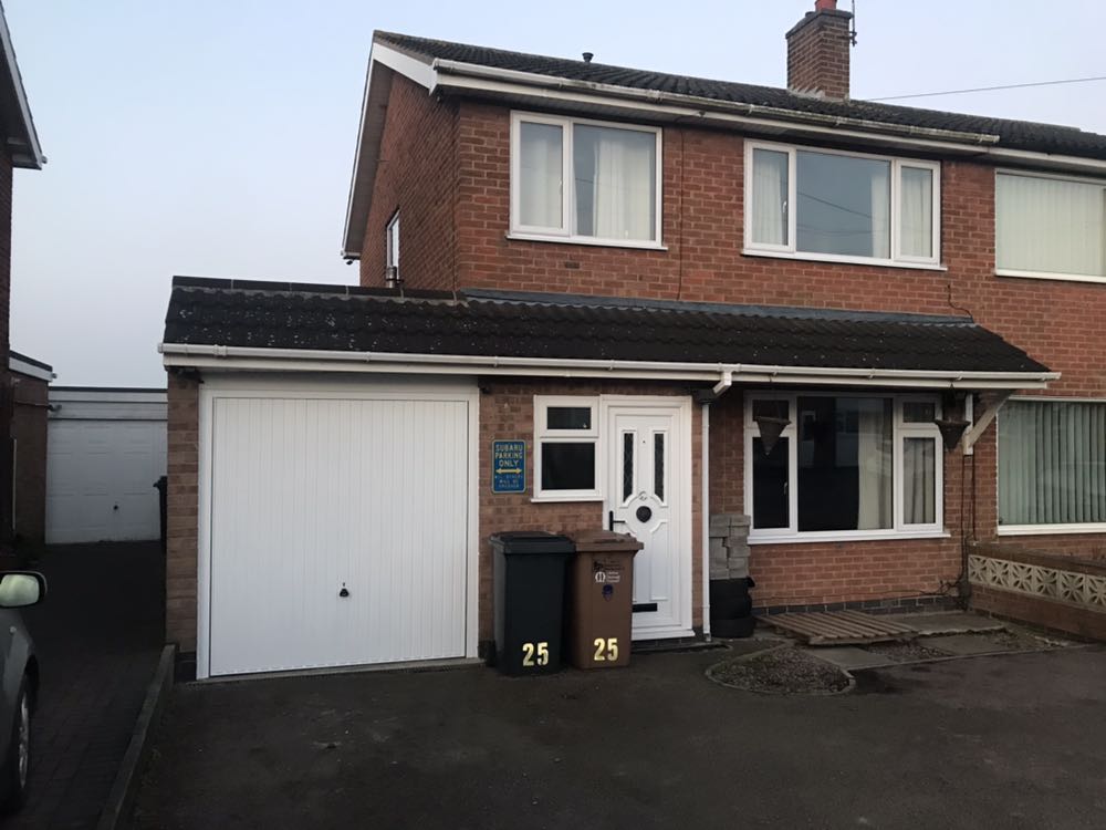 3 Bed House Melton Mowbry RoomsLocal image