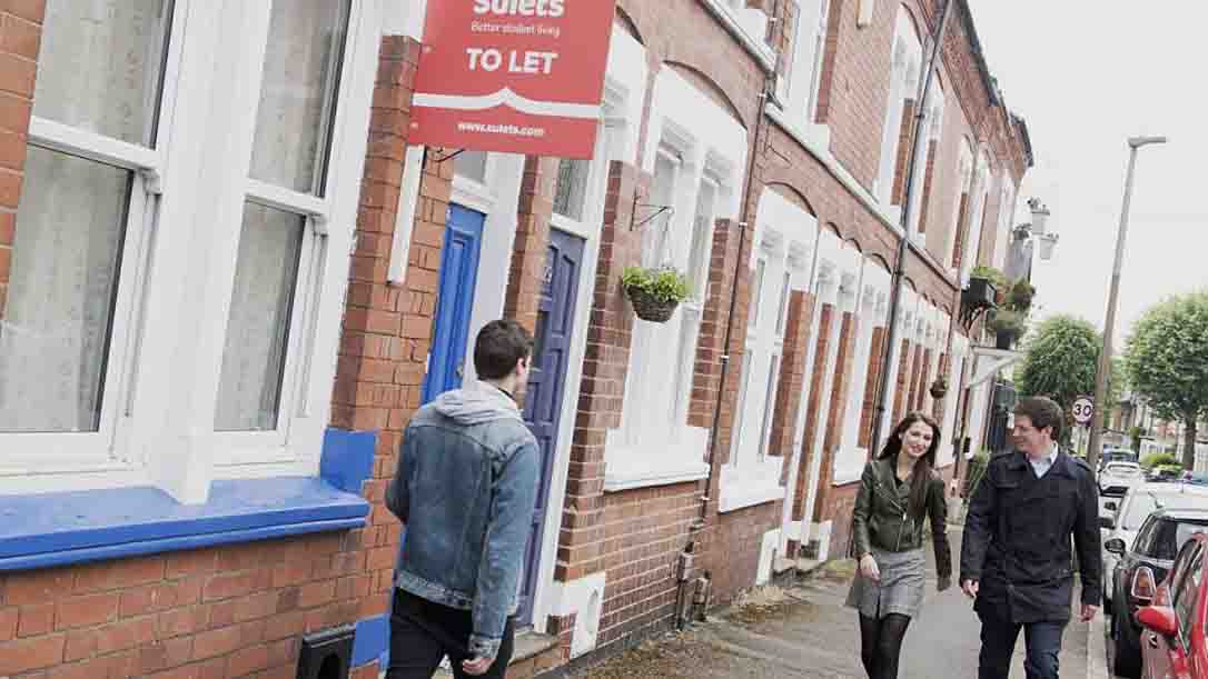 Letting agency and landlords club together to fund rent discount for students - https://roomslocal.co.uk/blog/letting-agency-and-landlords-club-together-to-fund-rent-discount-for-students #agency #landlords #club #together #fund