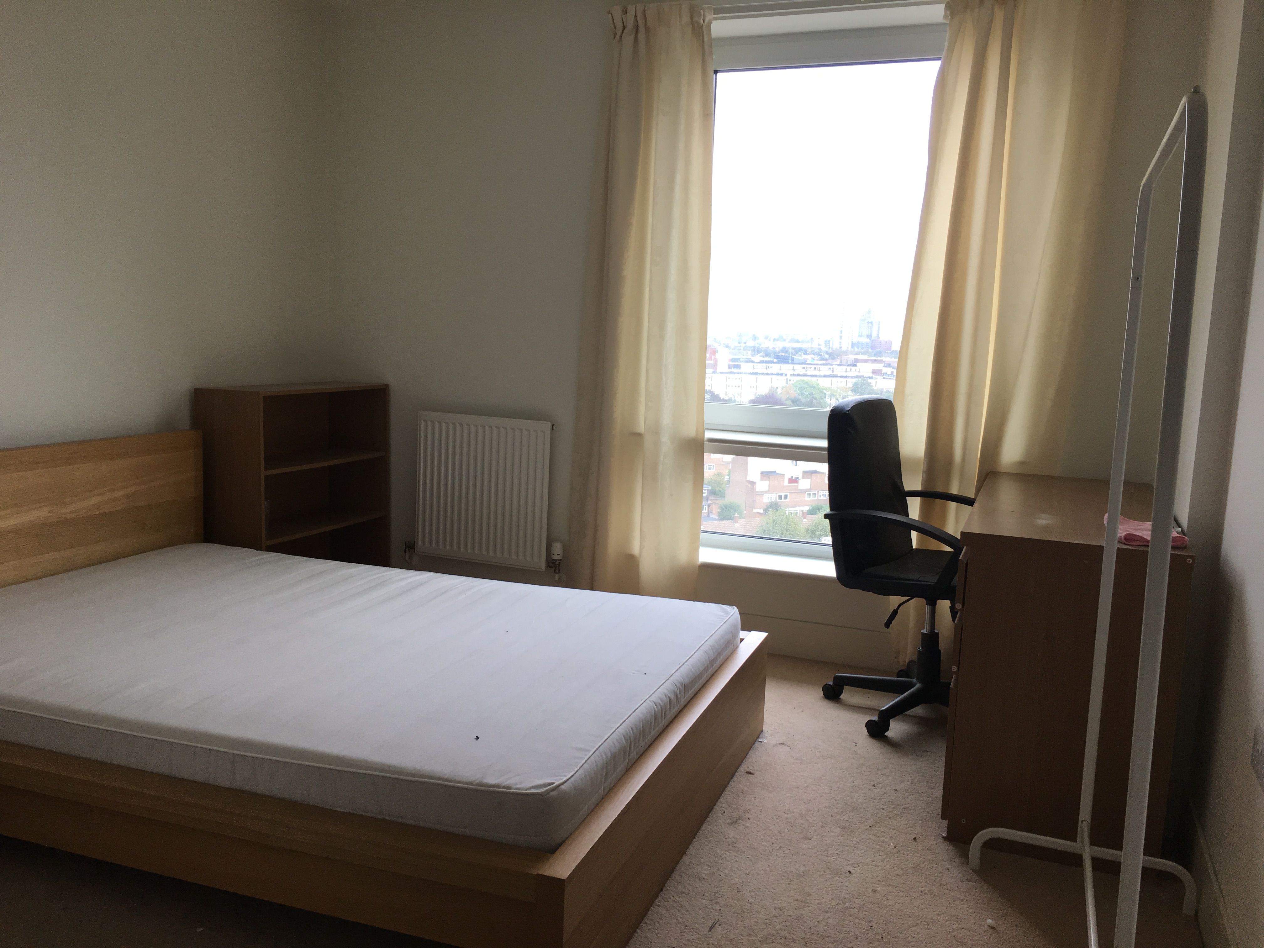 VERY NICE LARGE DOUBLE ROOM IN DOCKLANDS ALL INLC RoomsLocal image