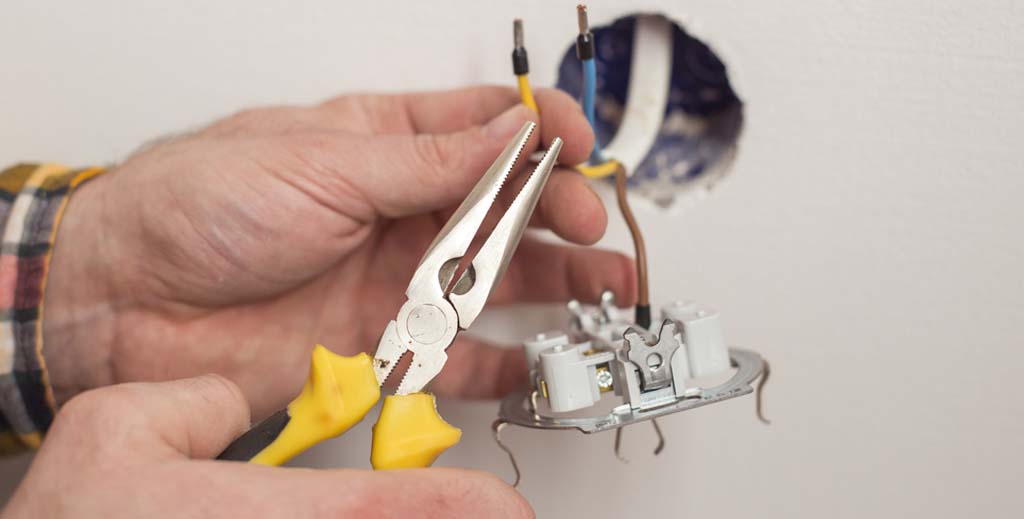 REMINDER: electrical safety checks now apply to all tenancies - https://roomslocal.co.uk/blog/reminder-electrical-safety-checks-now-apply-to-all-tenancies #electrical #safety #checks #apply #tenancies