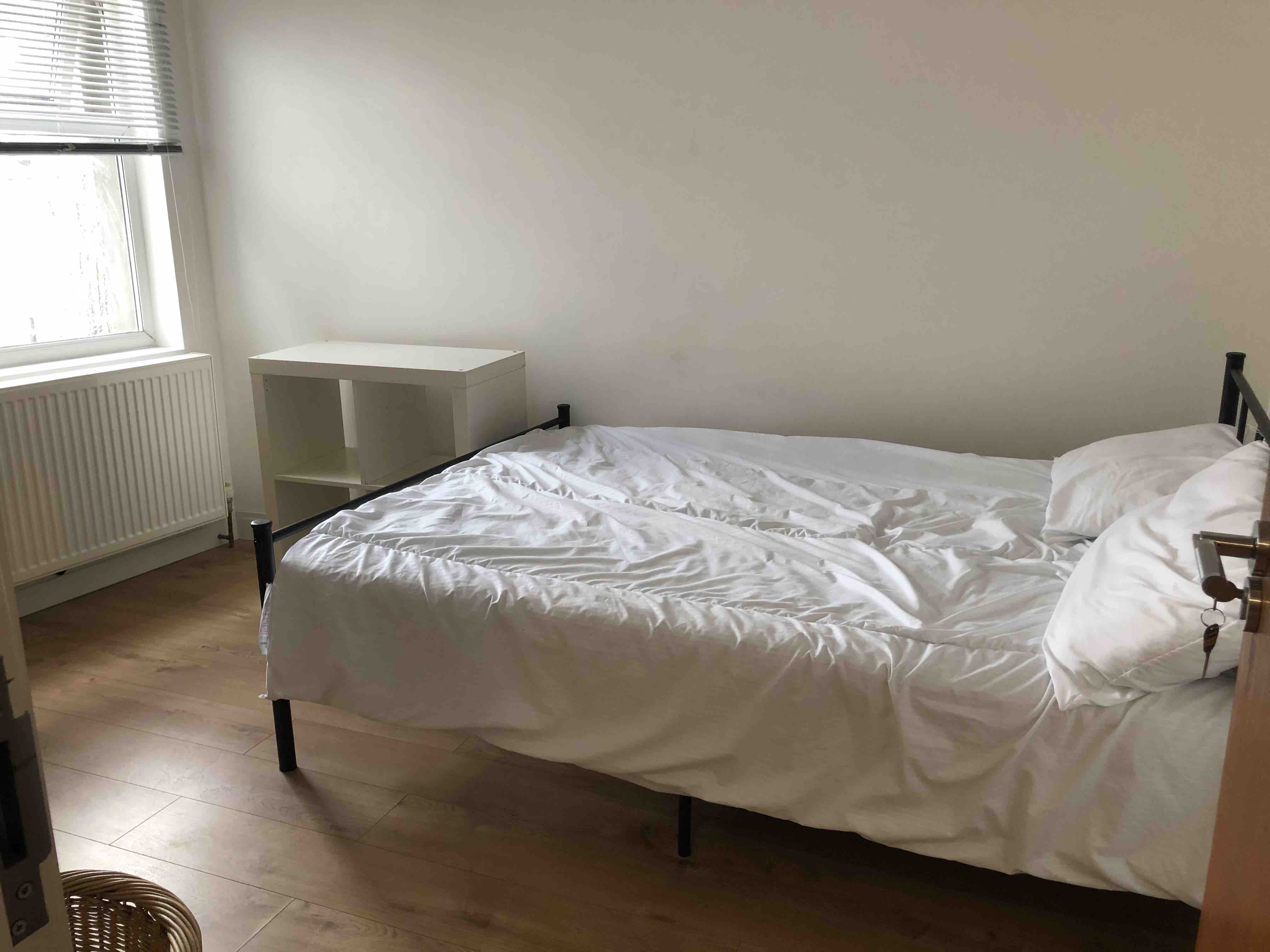 1 bedroom in Shared flat RoomsLocal image