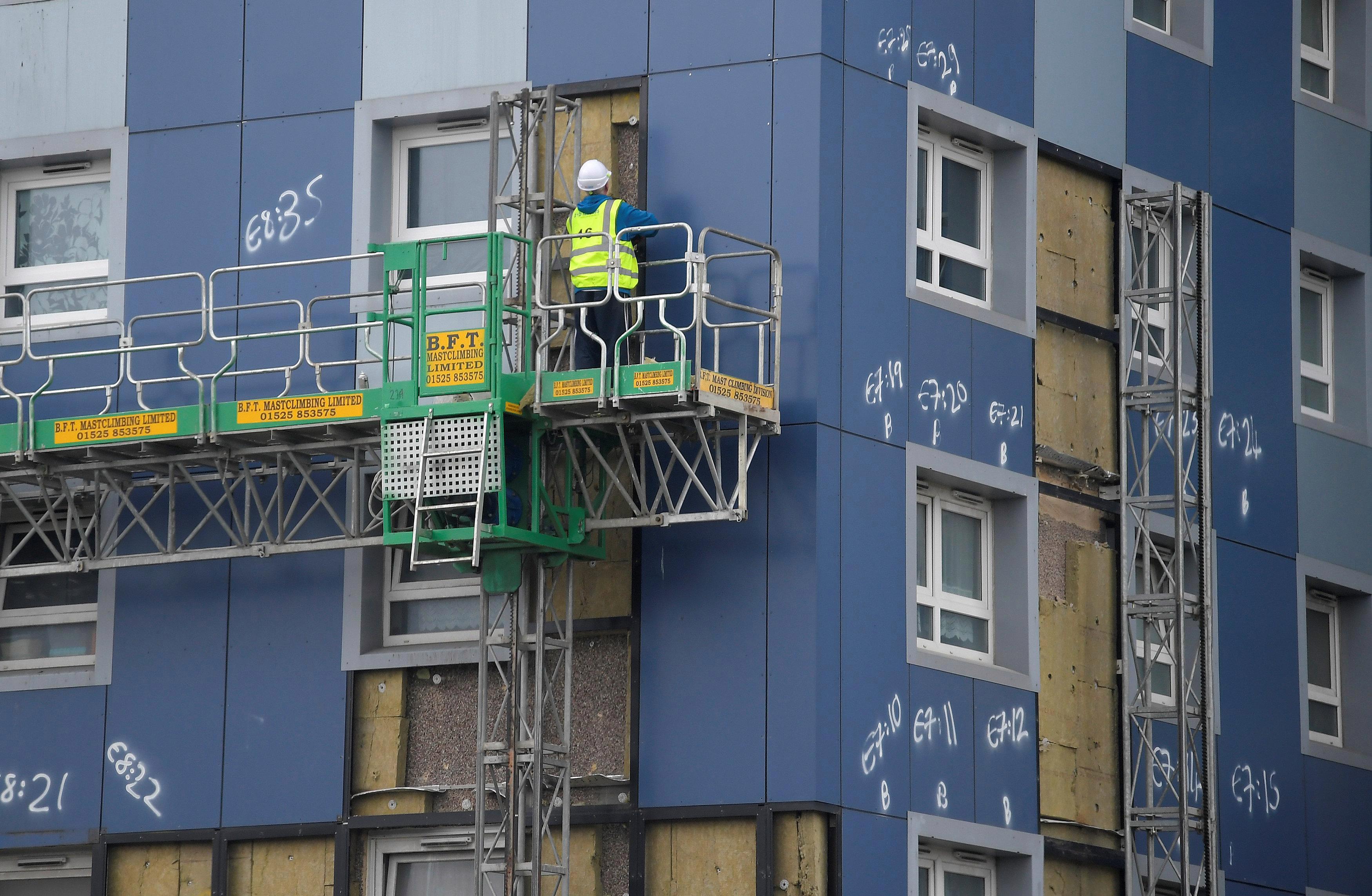 Will developers reach a satisfactory cladding deal with Michael Gove? - https://roomslocal.co.uk/blog/will-developers-reach-a-satisfactory-cladding-deal-with-michael-gove #developers #reach #satisfactory #cladding #deal