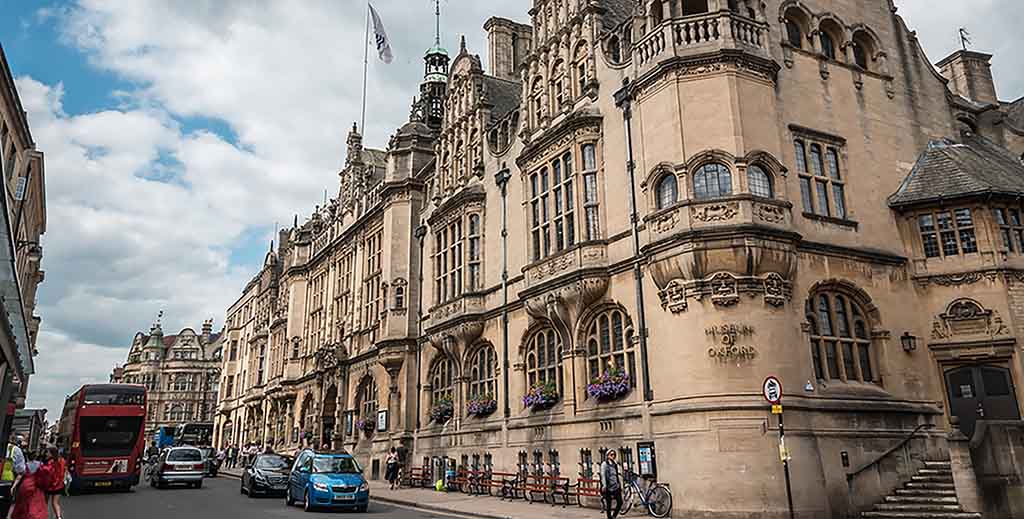 LICENSING: NRLA slams Oxford for taxing all landlords instead of targeting bad ones. - https://roomslocal.co.uk/blog/licensing-nrla-slams-oxford-for-taxing-all-landlords-instead-of-targeting-bad-ones #nrla #slams #oxford #taxing #landlords