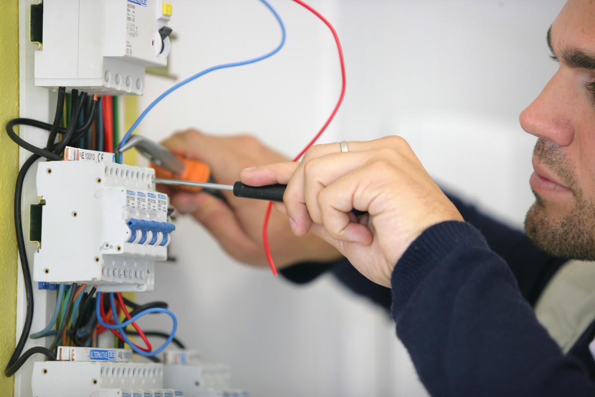 New Electrical safety standards for England - https://roomslocal.co.uk/blog/new-electrical-safety-standards-for-england #electrical #safety #standards #england
