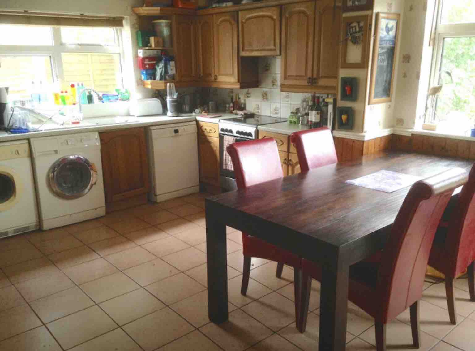 1 room in Radlett, WD7 9HF Rooms To Rent On RoomsLocal