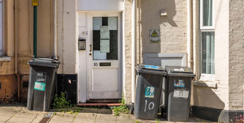 Rental stock shortage to give rogue landlords ‘free rein’ warns buy-to-let firm - https://roomslocal.co.uk/blog/rental-stock-shortage-to-give-rogue-landlords-free-rein-warns-buy-to-let-firm #stock #shortage #give #rogue #landlords
